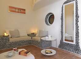 Suites of the Gods Cave Spa