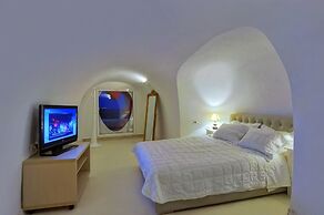 Suites of the Gods Cave Spa