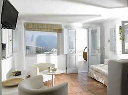 Suites of the Gods Cave Spa