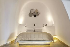 Suites of the Gods Cave Spa