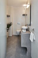 Suites of the Gods Cave Spa