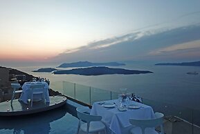 Suites of the Gods Cave Spa