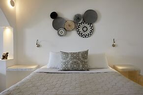 Suites of the Gods Cave Spa