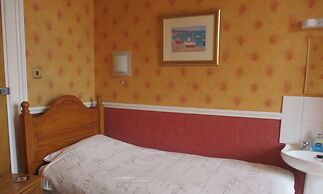 Ashwood Grange Hotel - B&B