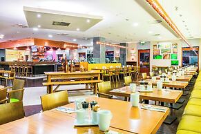 Courtyard By Marriott Pilsen