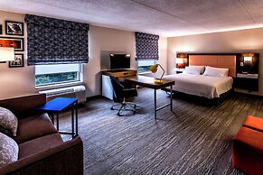 Hampton Inn & Suites Staten Island