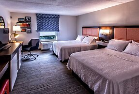 Hampton Inn & Suites Staten Island