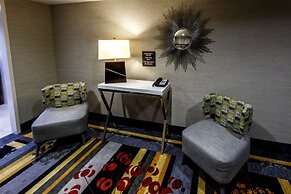 Hampton Inn & Suites Staten Island