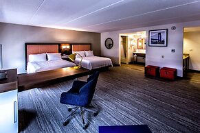Hampton Inn & Suites Staten Island