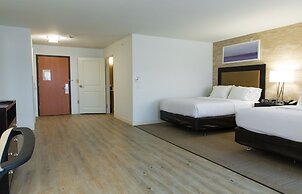 Holiday Inn Bloomington-Airport by IHG