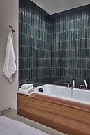 Bellasera Hotel & Suites Paso Robles, Tapestry by Hilton