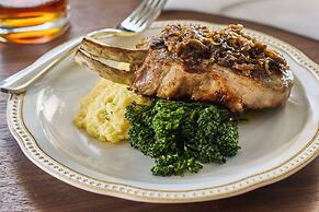 Bellasera Hotel & Suites Paso Robles, Tapestry by Hilton