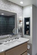 Bellasera Hotel & Suites Paso Robles, Tapestry by Hilton