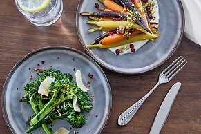 Bellasera Hotel & Suites Paso Robles, Tapestry by Hilton