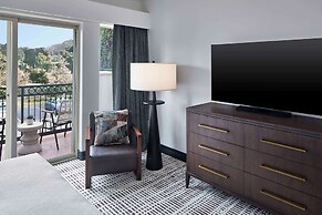 Bellasera Hotel & Suites Paso Robles, Tapestry by Hilton
