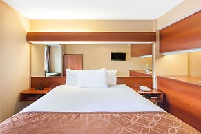 Microtel Inn & Suites by Wyndham Rogers