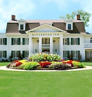 Riverbend Inn and Vineyard