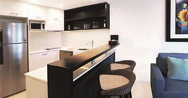 Radisson Blu Resort Fiji Denarau Island