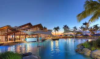 Radisson Blu Resort Fiji Denarau Island