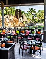 Radisson Blu Resort Fiji Denarau Island