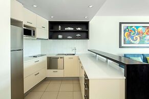 Radisson Blu Resort Fiji Denarau Island