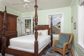 Weatherstation Inn