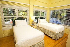 Weatherstation Inn
