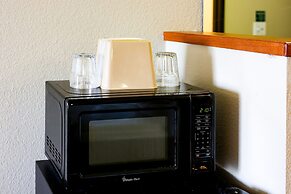 Siletz Bay Beachfront Hotel by OYO Lincoln City