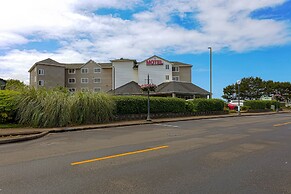 Siletz Bay Beachfront Hotel by OYO Lincoln City