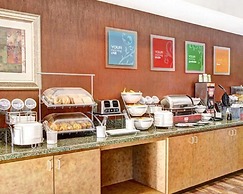 Comfort Suites
