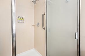 Holiday Inn Express & Suites Marysville by IHG