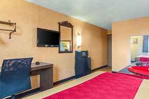Econo Lodge Kent - Akron West