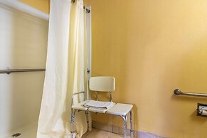 Econo Lodge Kent - Akron West