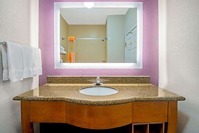 La Quinta Inn & Suites by Wyndham Gainesville