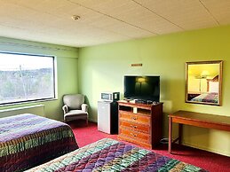 Lively Inn & Suites