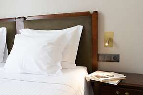 Avenida Boutique Hotel