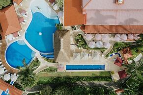 Parador Nature Resort and Spa