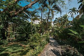 Parador Nature Resort and Spa