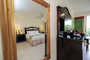 Parador Nature Resort and Spa