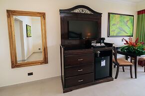 Parador Nature Resort and Spa