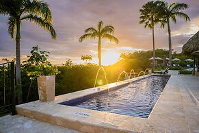 Parador Nature Resort and Spa