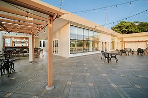 Parador Nature Resort and Spa