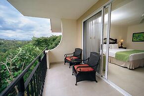 Parador Nature Resort and Spa