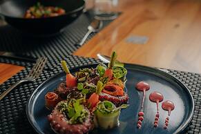 Parador Nature Resort and Spa