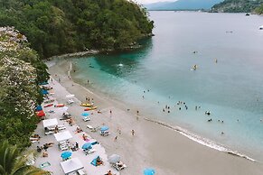 Parador Nature Resort and Spa