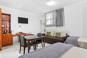 Comfort Inn & Suites Burwood