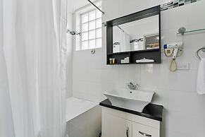 Comfort Inn & Suites Burwood