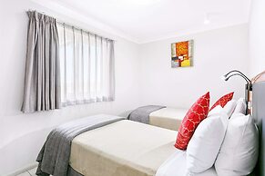 Comfort Inn & Suites Burwood