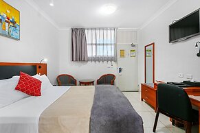 Comfort Inn & Suites Burwood