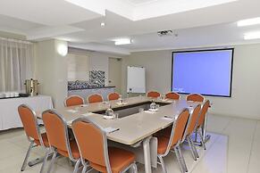 Comfort Inn & Suites Burwood